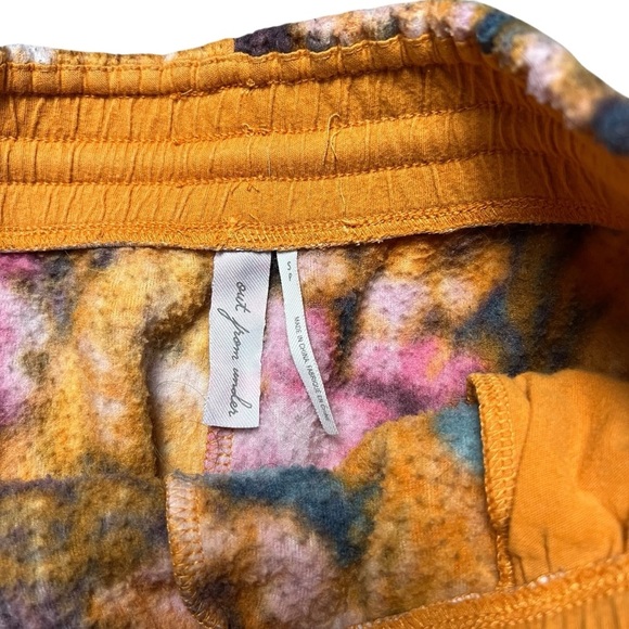 UO Out From Under Braxton Floral Fleece Shorts Size Small - Picture 5 of 6